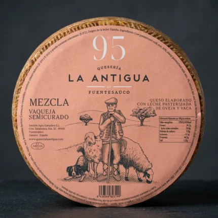 La Antigua Vaqueja poluzreli sir No 95 u kolutu s narančastom etiketom