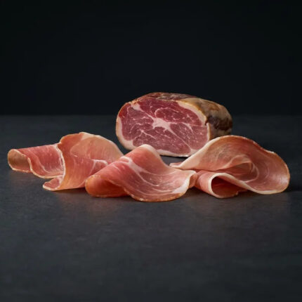 Tanko narezani premium pršut i šunka